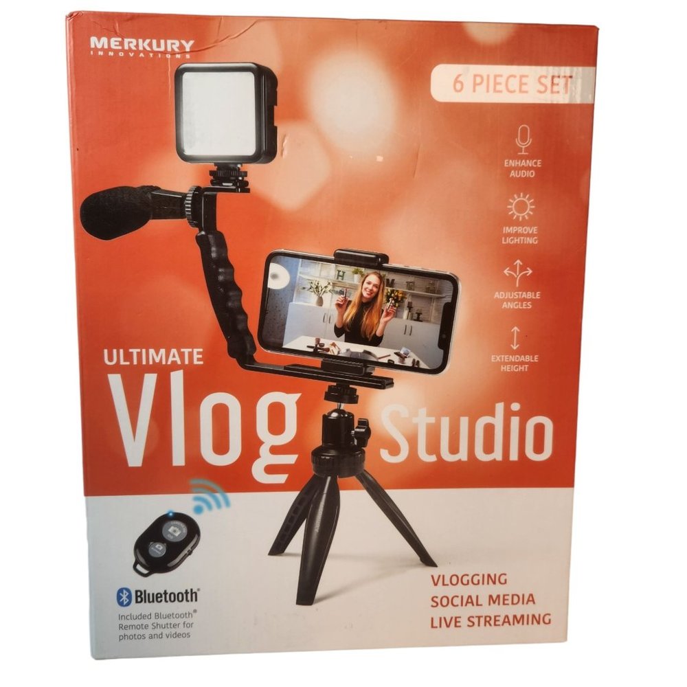 Merkury 6 PC Set Vlogging Kit - Ultimate Vlog Studio (Openbox)